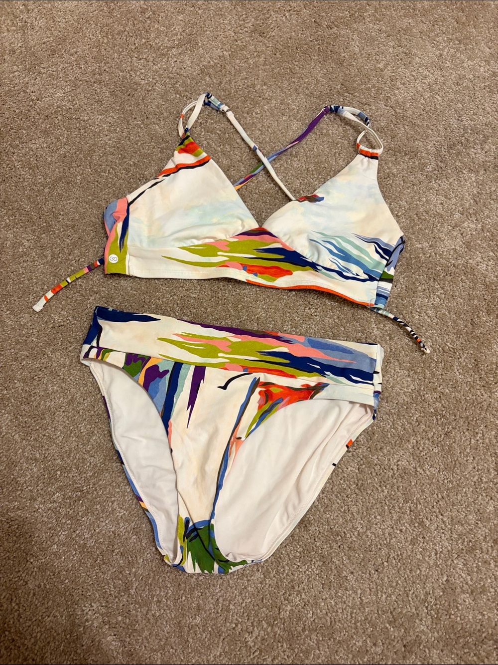Calia (Carrie Underwood) bathing suit